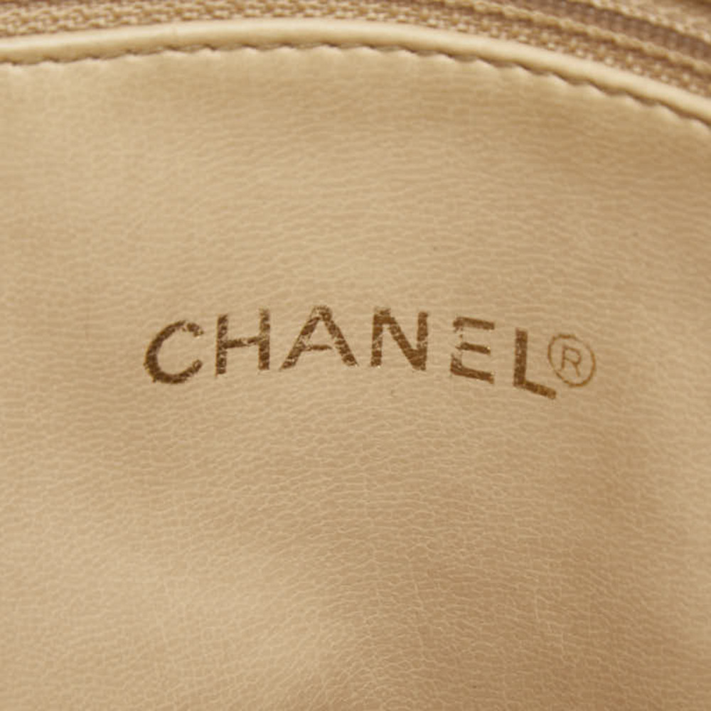 CHANEL Cream Leather Logo Tote Bag - Picture 13 of 14